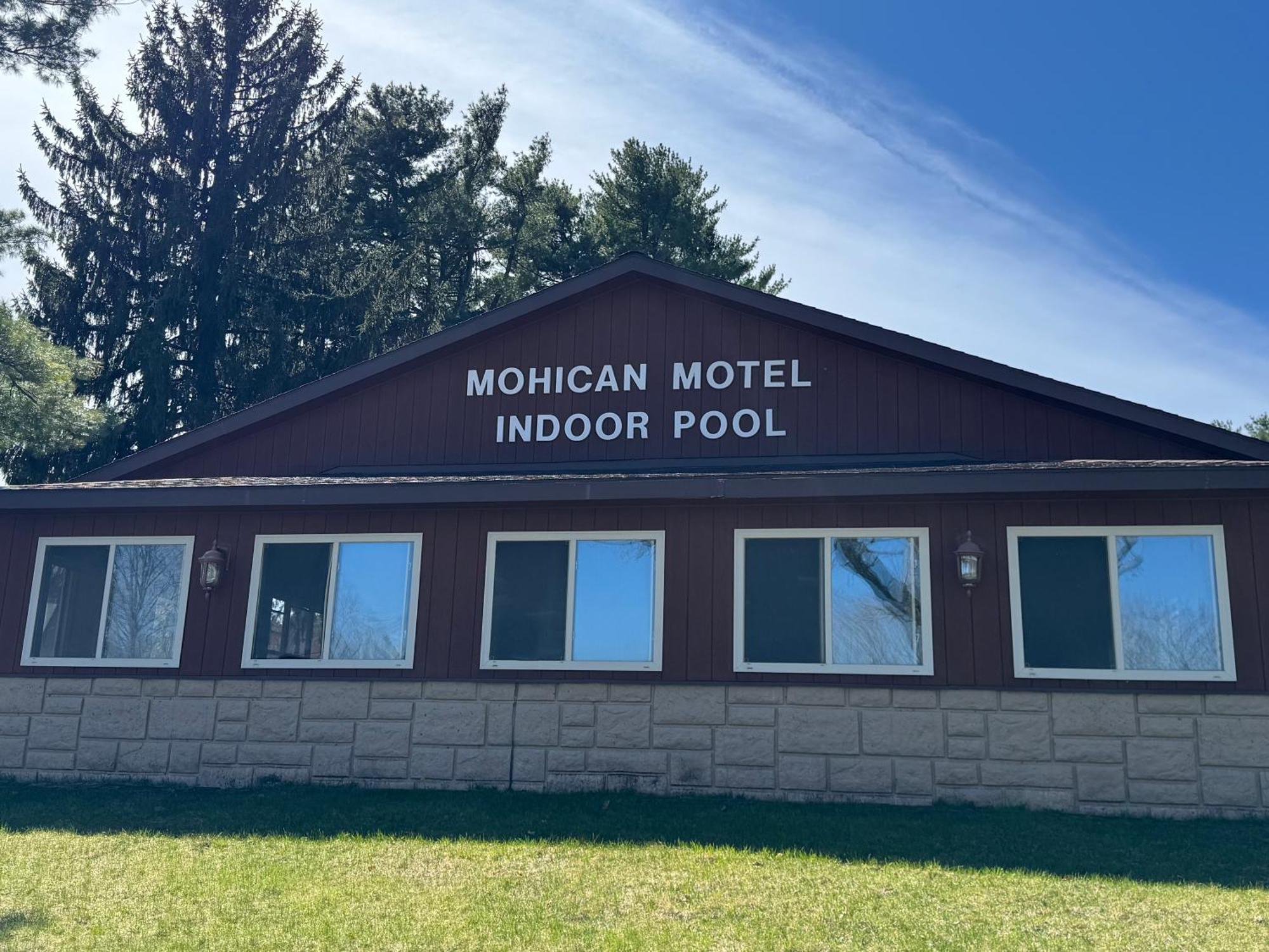 Mohican Resort Motel, Conveniently Located To All Lake George Attractions Queensbury Exterior photo